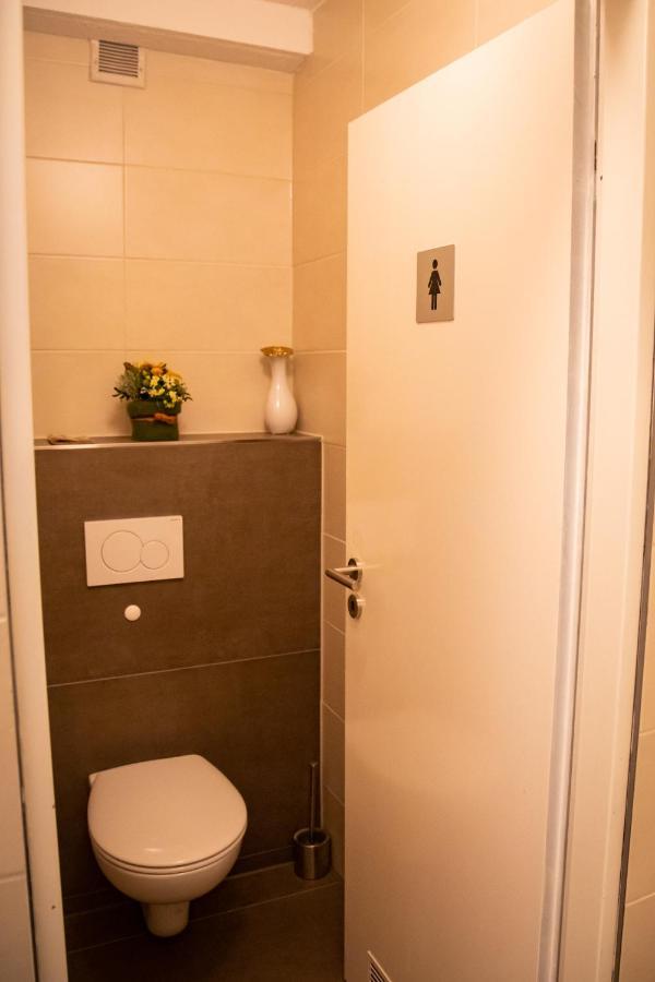 Loft Ferienwohnung Lechenich แอร์ฟชตัดท์ ภายนอก รูปภาพ