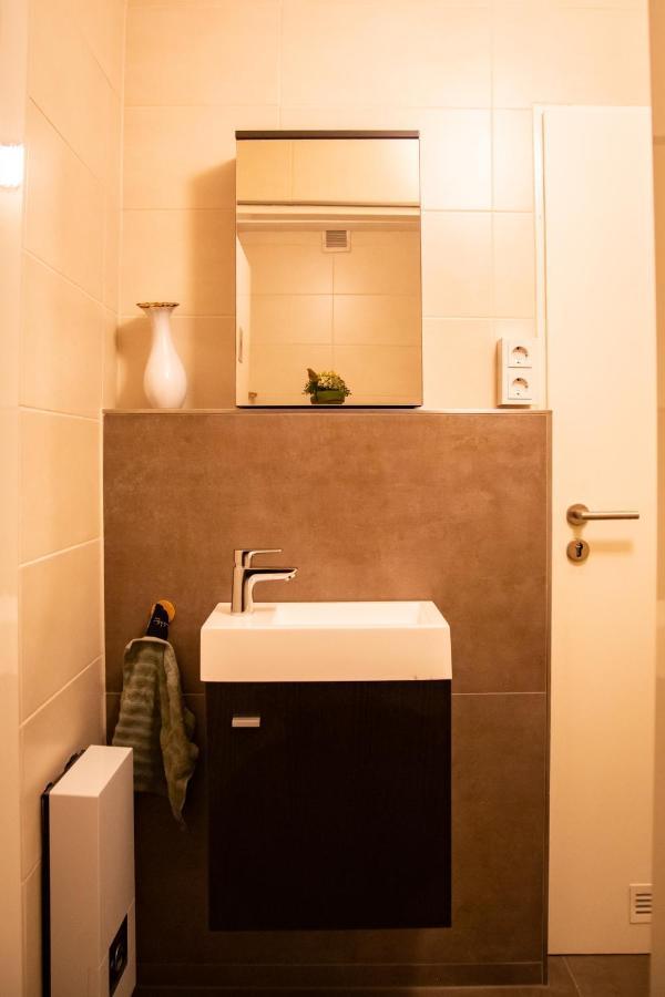 Loft Ferienwohnung Lechenich แอร์ฟชตัดท์ ภายนอก รูปภาพ